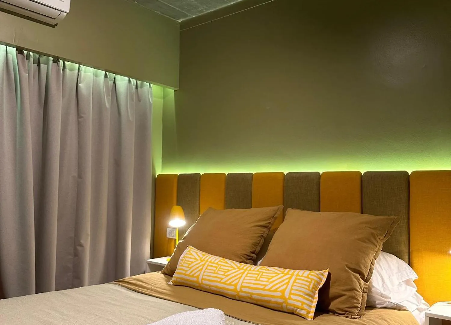 Hotel Windsor Mendoza contacts